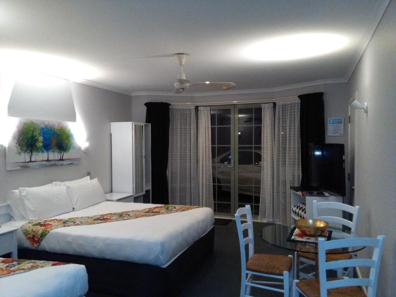 אגם טאופו Colonial Lodge Motel מראה חיצוני תמונה
