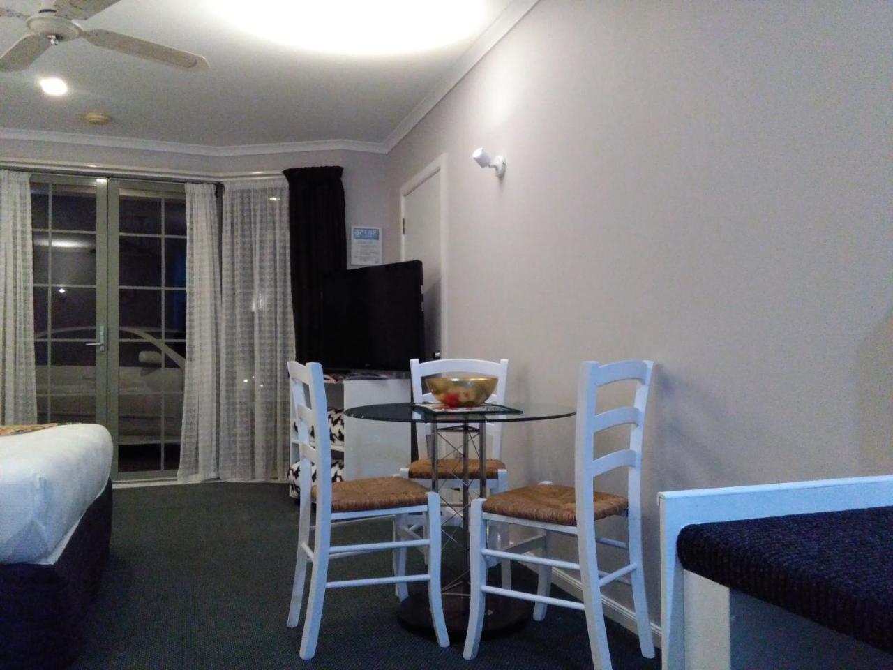 אגם טאופו Colonial Lodge Motel מראה חיצוני תמונה