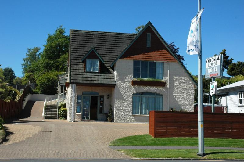 אגם טאופו Colonial Lodge Motel מראה חיצוני תמונה